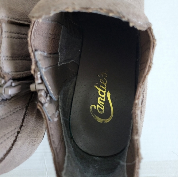 Candie's Women's Tan Faux Suede Side Zip Ankle Booties Size 8 - Picture 3 of 10